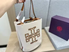トリーバーチバッグ TORY BURCH2022新作バケットバッグ