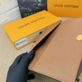ルイヴィトン財布 LOUIS VUITTON2022 新作二つ折り財布 M61269