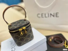 セリーヌバッグ CELINE2022新作ハンドバッグ