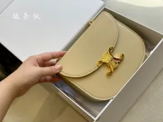 セリーヌバッグ CELINE2022新作ハンドバッグ