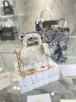 ディオールバッグ DIOR2022 新作 ミニ BOOK TOTE ハンドバッグ