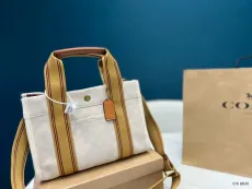 コーチバッグ COACH2022新作ハンドバッグ