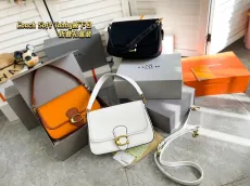 コーチバッグ COACH2022新作ハンドバッグ
