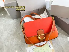 コーチバッグ COACH2022新作ハンドバッグ