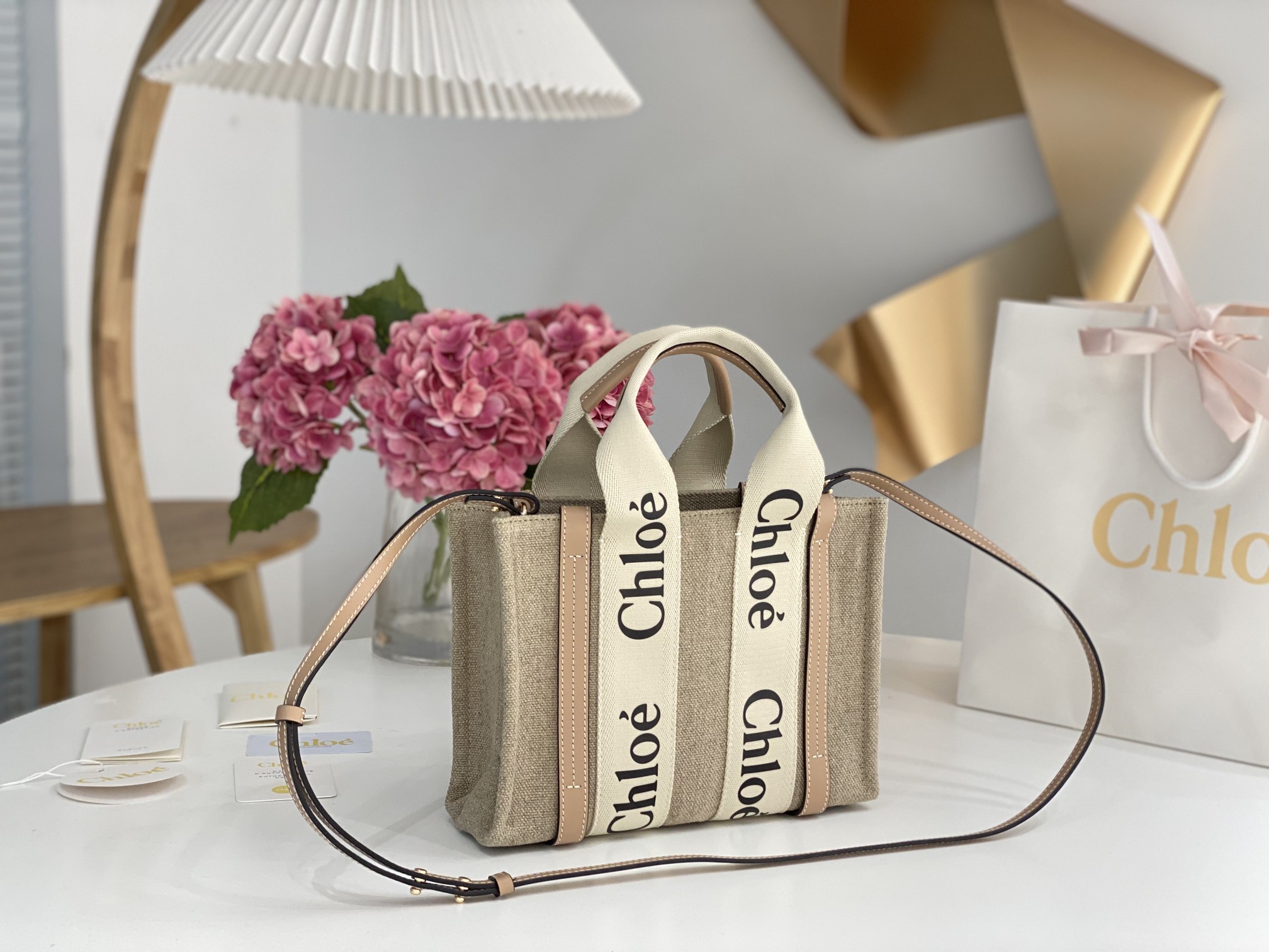 クロエバッグ CHLOE2022 新作 ウッディ トートバッグ