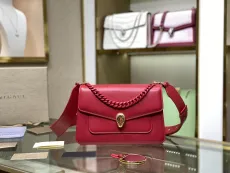 ブルガリバッグ BVLGARI2022新作 セルペンティ フォーエバー メッセンジャーバッグ 290872