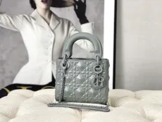 ディオールバッグ DIOR2022 新作 ミニ レディース ハンドバッグ M673
