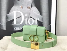 ディオールバッグ DIOR2022 新作 30モンテーニュ メッセンジャーバッグ M9204