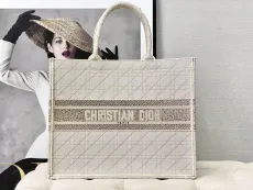 ディオールバッグ DIOR2022新作 ブックトート ショッピングバッグ M1286