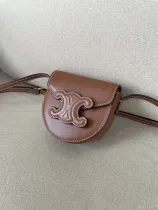 セリーヌバッグ CELINE2022新作 BESACE TRIOMPHE ハンドバッグ