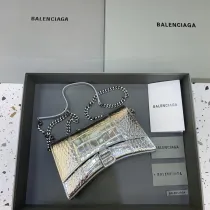 バレンシアガバッグ BALENCIAGA 2022新作 アワーグラス ウォレット オン チェーン メッセンジャーバッグ