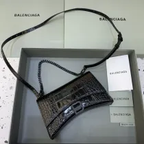 バレンシアガバッグ BALENCIAGA 2022新作 アワーグラス ウォレット オン チェーン メッセンジャーバッグ