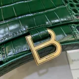 バレンシアガバッグ BALENCIAGA 2022新作 アワーグラス ウォレット オン チェーン メッセンジャーバッグ