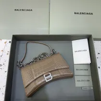 バレンシアガバッグ BALENCIAGA 2022新作 アワーグラス ウォレット オン チェーン メッセンジャーバッグ