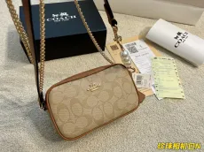 コーチバッグ COACH2022新作ハンドバッグ