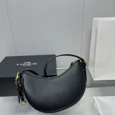 コーチバッグ COACH2022新作ハンドバッグ