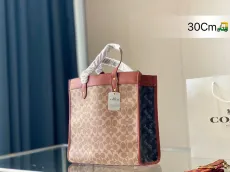 コーチバッグ COACH2022新作トートバッグ