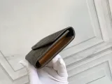 ルイヴィトン財布 LOUIS VUITTON2022新作 二つ折り長財布 M60136