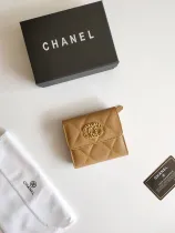 シャネル財布 CHANEL2022の新作三つ折り財布