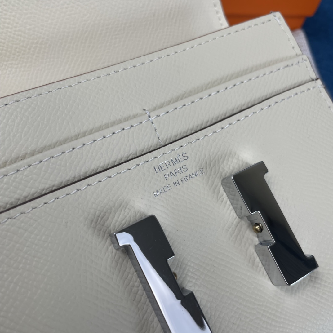 エルメス財布 HERMES2022 新作 コンスタンス 二つ折り財布 537
