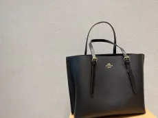コーチバッグ COACH2022新作トートバッグ