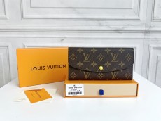 ルイヴィトン財布 LOUIS VUITTON2022新作 二つ折り長財布 M60136