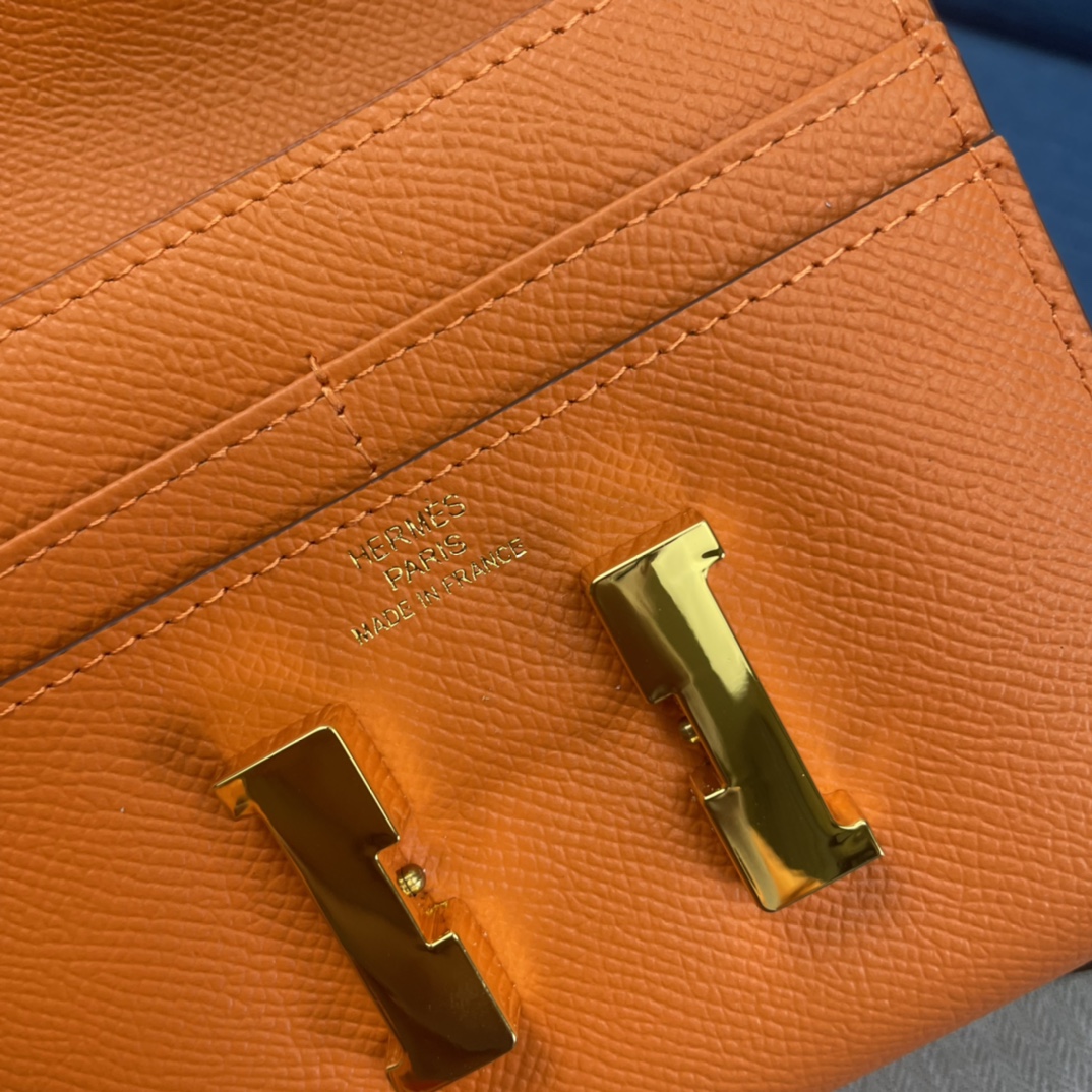 エルメス財布 HERMES2022 新作 コンスタンス 二つ折り財布 537