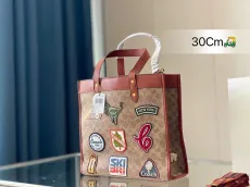 コーチバッグ COACH2022新作ショッピングバッグ