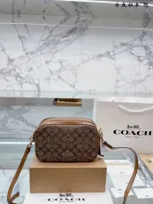 コーチバッグ COACH2022新作 Horse And Carriage カメラバッグ