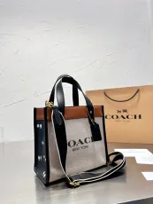 コーチバッグ COACH2022新作 フィールド トート ショッピングバッグ