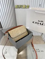 コーチバッグ COACH2022新作 メッセンジャーバッグ