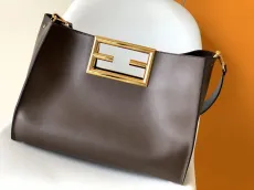 フェンディバッグ FENDI2022の新作Wayバッグ