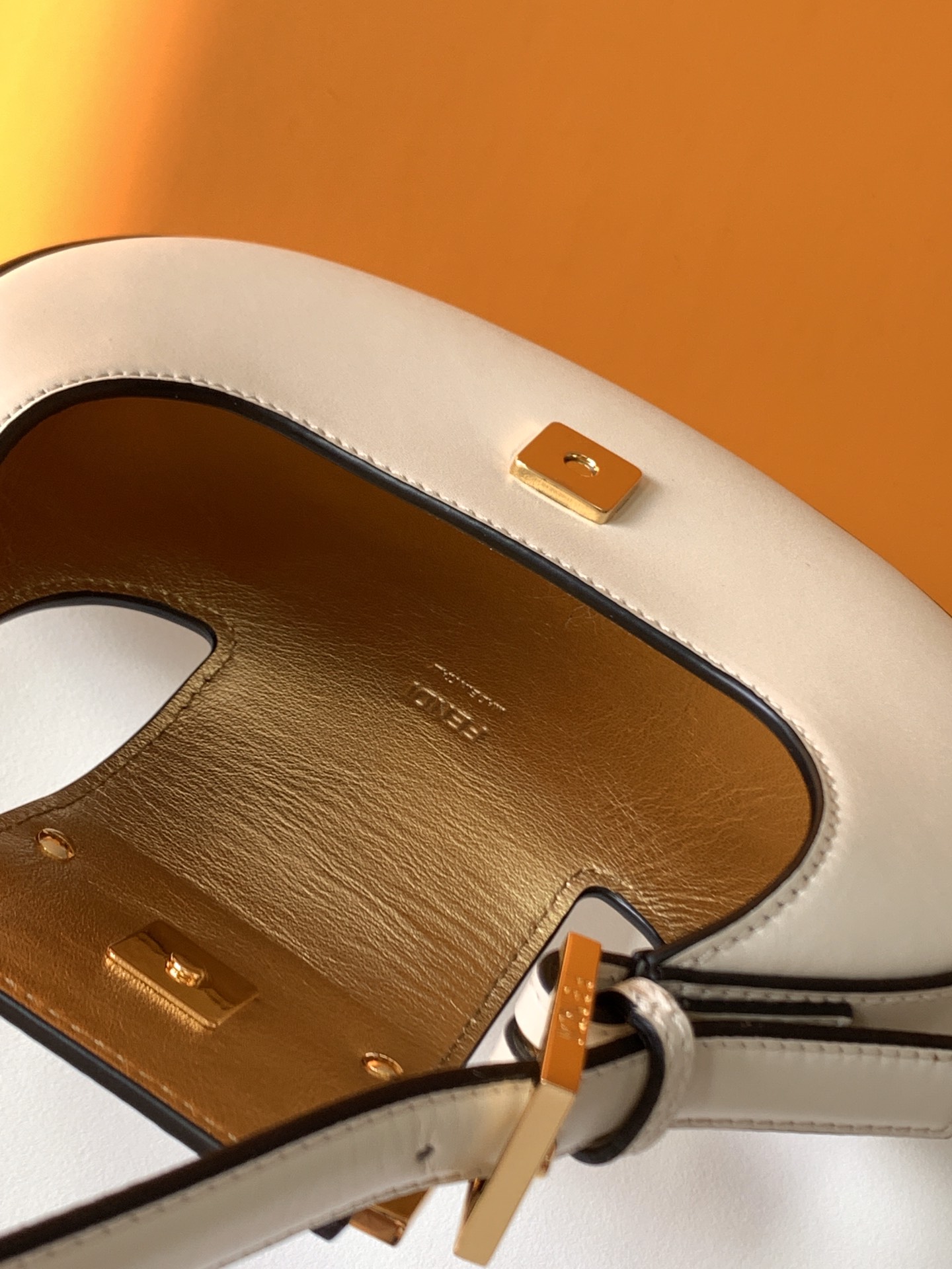 フェンディバッグ FENDI2022 新作 クッキー ミニトートバッグ