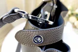 フェンディバッグ FENDI2022新作ハンドバッグ
