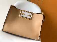 フェンディバッグ FENDI2022の新作Wayバッグ