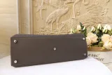 フェンディバッグ FENDI2022新作ハンドバッグ