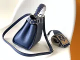 フェンディバッグ FENDI2022新作 ピーカブー ハンドバッグ