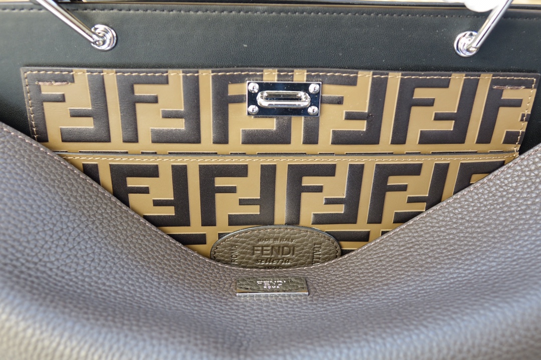 フェンディバッグ FENDI2022新作ハンドバッグ