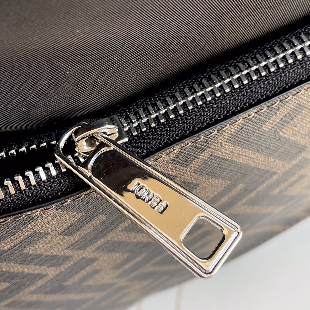 フェンディバッグ FENDI2022新作バックパック