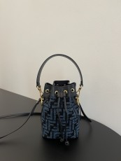 フェンディバッグ FENDI2022 新作 モントレゾール バッグ バケットバッグ