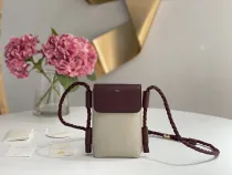 クロエバッグ CHLOE2022新作キー×ケータイバッグ