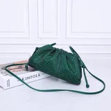 ボッテガヴェネタバッグ BOTTEGA VENETA2022 新作 ミニ ジョディ クロスボディバッグ