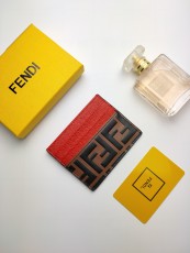 フェンディ財布 FENDI2022 新カードパッケージ