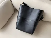 セリーヌバッグ CELINE2022新作 SANGLE BUCKET バケットバッグ