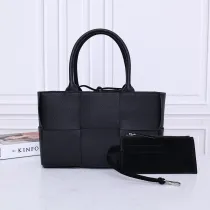ボッテガヴェネタバッグ BOTTEGA VENETA2022 早春 SLIP トートバッグ