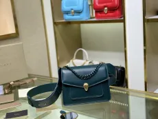 ブルガリバッグ BVLGARI2022新作 セルペンティ フォーエバー メッセンジャーバッグ 290875