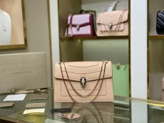 ブルガリバッグ BVLGARI 2022新作 セルペンティ フォーエバー ハンドバッグ 35362