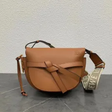 ロエベバッグ LOEWE2022新作ゲートメッセンジャーバッグ