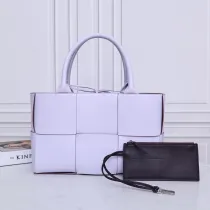 ボッテガヴェネタバッグ BOTTEGA VENETA 2022 初秋 SLIP トートバッグ