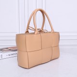ボッテガヴェネタバッグ BOTTEGA VENETA 2022 初秋 SLIP トートバッグ